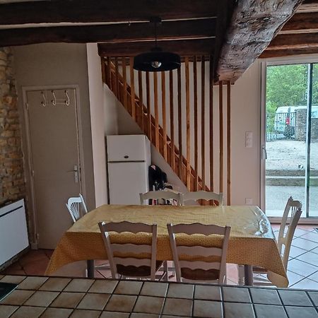 Charmante Maison En Pierres Sainte-Radegonde-des-Noyers Bagian luar foto